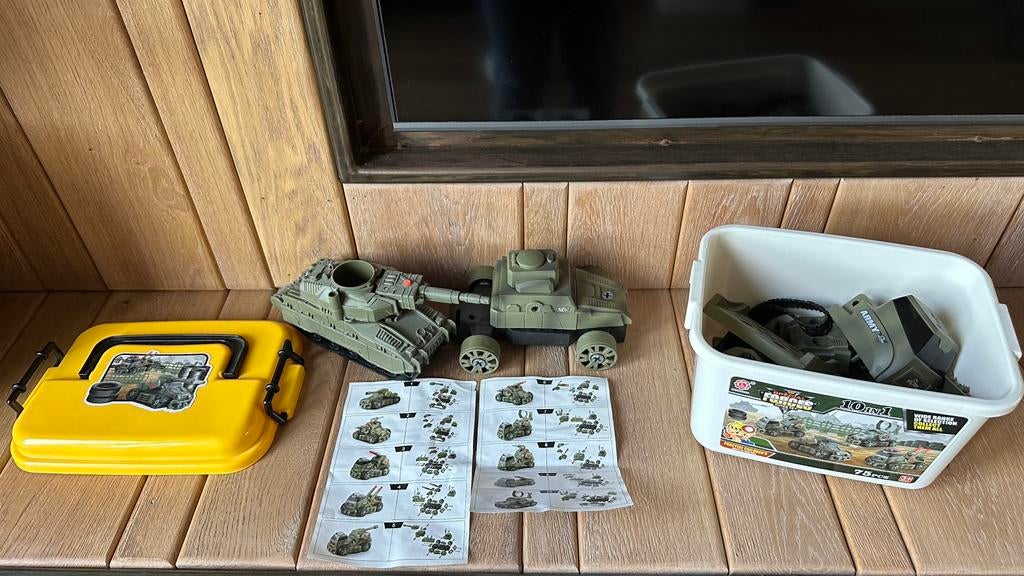 Special Forces bouwset legervoertuigen, Ophalen of Verzenden, Gebruikt