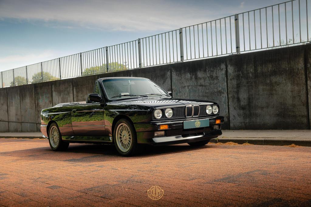 BMW E30 M3 Convertible M3, Auto's, BMW, Gebruikt, 4 cilinders, 4 stoelen, Zwart
