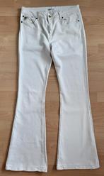 Lois creme spijkerbroek flare maat 32-34 model Raval, Kleding | Dames, Overige kleuren, Ophalen of Verzenden, Zo goed als nieuw