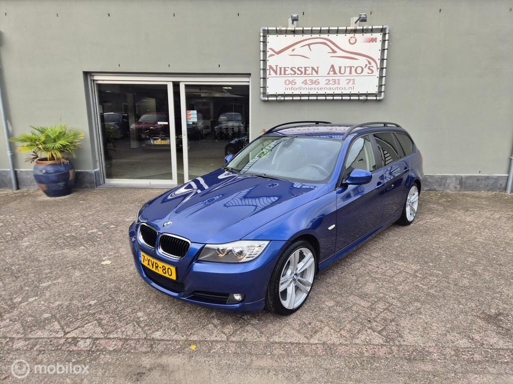 BMW 3-serie E91 lci Touring 318i Executive Nwe ketting, Zwart, Blauw, Handgeschakeld, 1405 kg