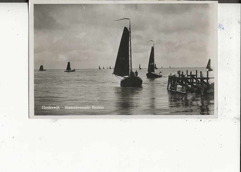 Harderwijk Binnenkomende Botters 20-2-1947 Militair Wuestman, Ophalen of Verzenden, 1940 tot 1960, Gelopen, Gelderland