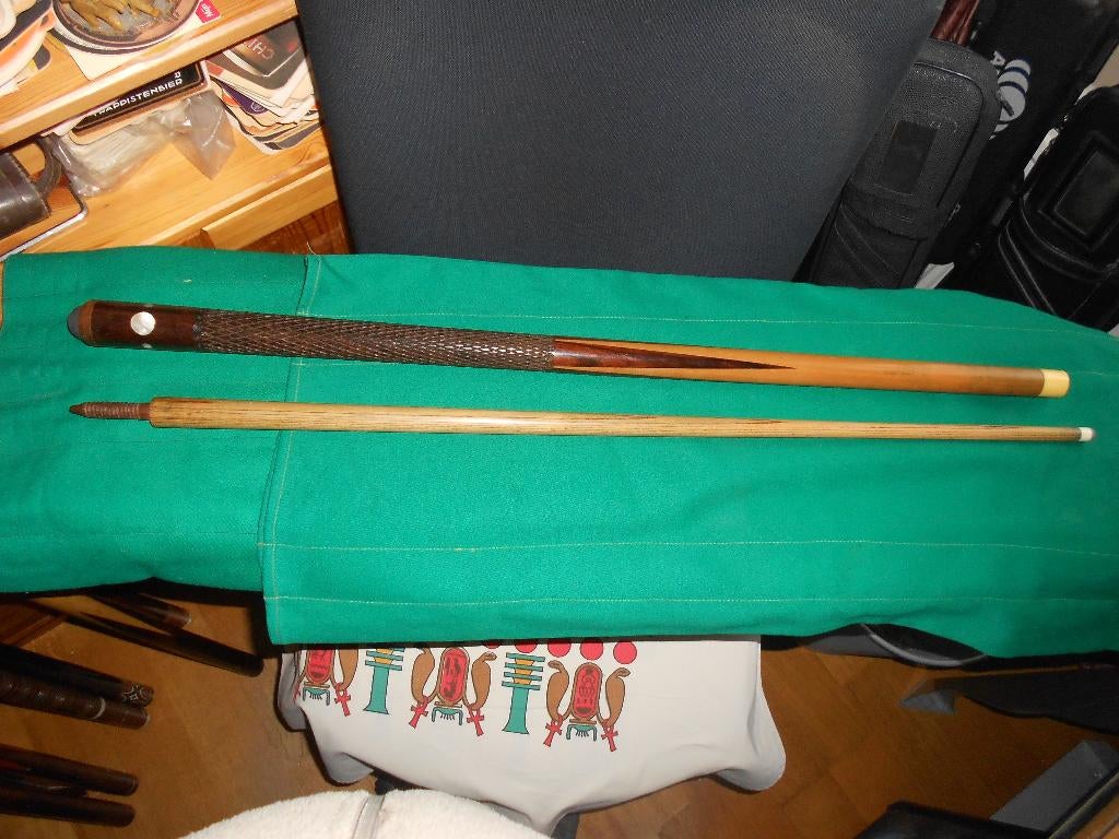 Biljart Keu.Gesingeerd Van Laere, Ophalen of Verzenden, Zo goed als nieuw, Keu of Ballen