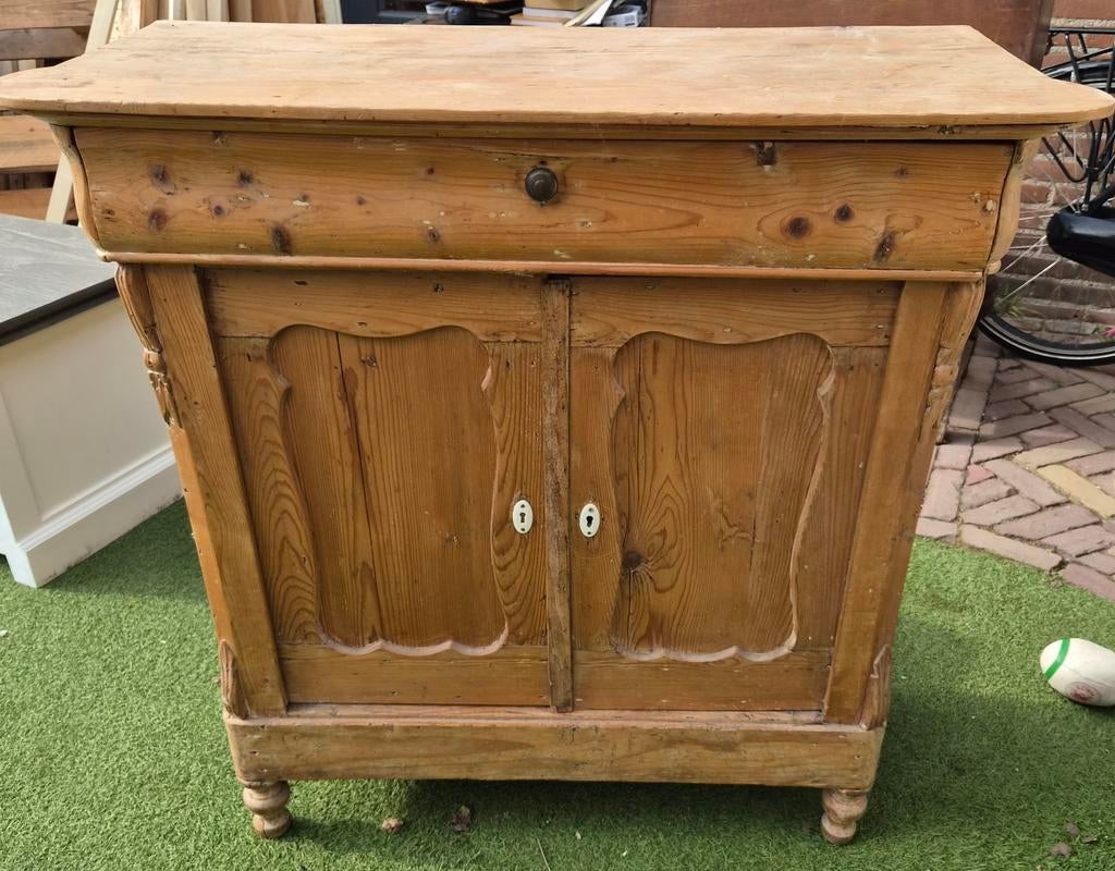 Antiek commode kastje, Ophalen