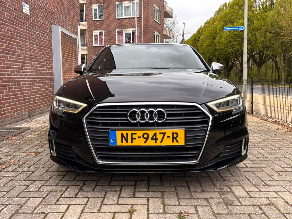 Audi A3 1.6 TDI 81KW Sportback S-tronic 2017 Zwart, Euro 6, 4 cilinders, Leder en Stof, Origineel Nederlands