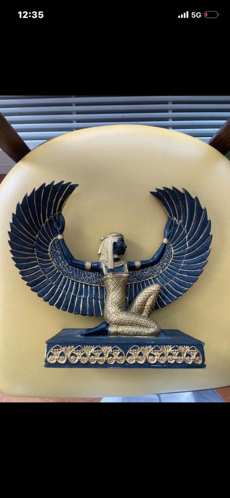 Egyptisch beeld Neftis met vleugels, Ophalen of Verzenden, Landmacht, Nederland, Kunstobject