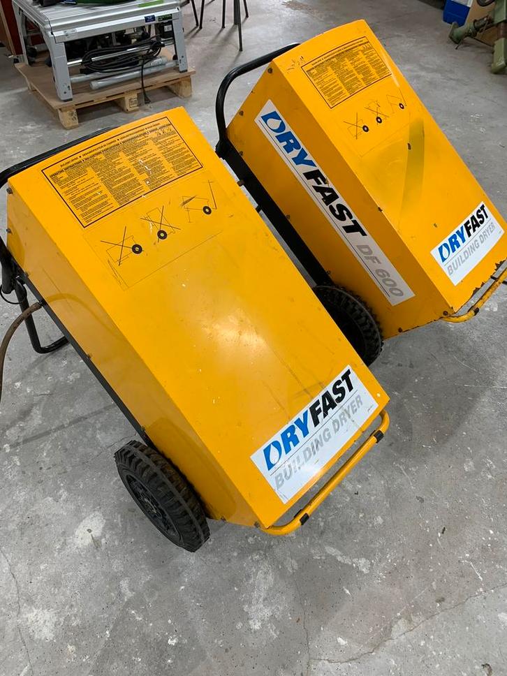Bouwdroger ontvochtiger te huur dryfast DF600 en DF200, Doe-het-zelf en Verbouw, Reinigingsmachines, Zo goed als nieuw, Ophalen