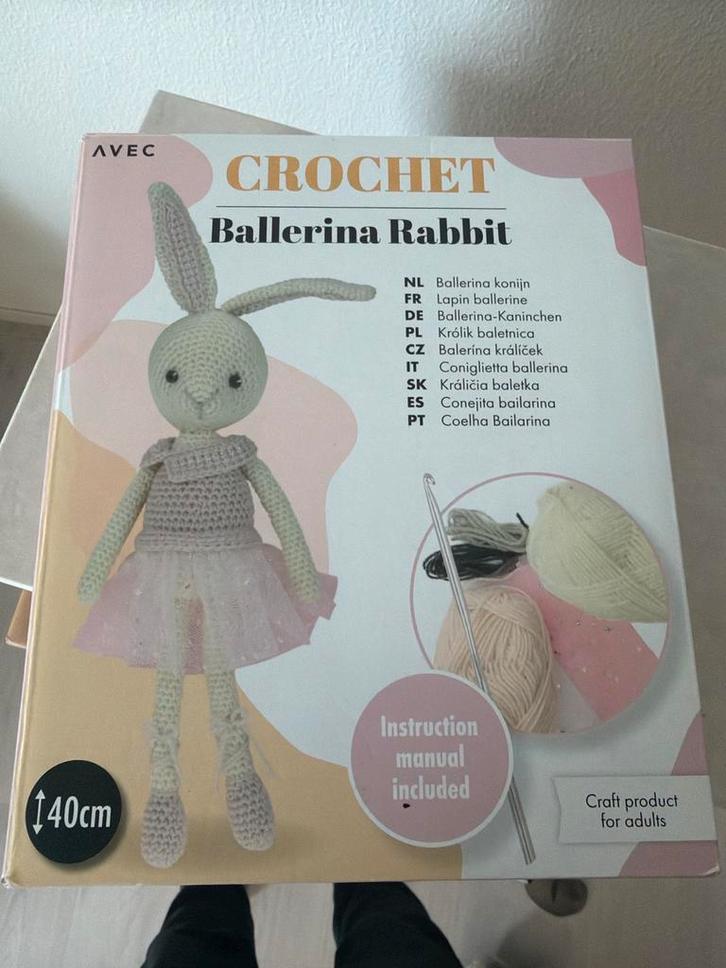 DIY Haakpakket Ballerina Konijn - 40cm - AVEC, Hobby en Vrije tijd, Breien en Haken, Nieuw, Haken, Overige typen, Ophalen of Verzenden
