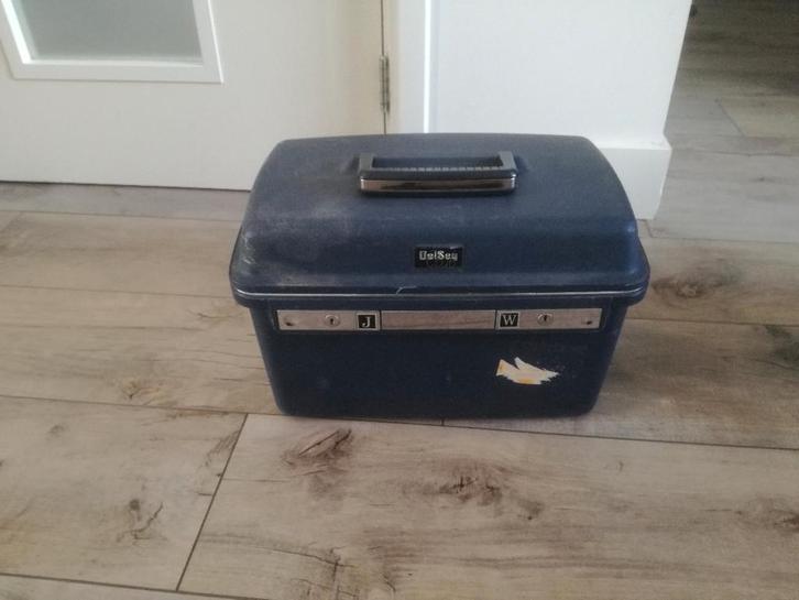 Beautycase make up koffer in donkerblauw, Sieraden, Tassen en Uiterlijk, Beautycases, Gebruikt, Hardcase, Blauw, Met spiegeltje(s)