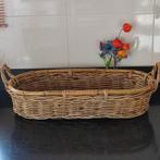 Grote, handgevlochten mand van rotan / wilgentenen, Huis en Inrichting, Woonaccessoires | Schalen en Manden, Ophalen of Verzenden