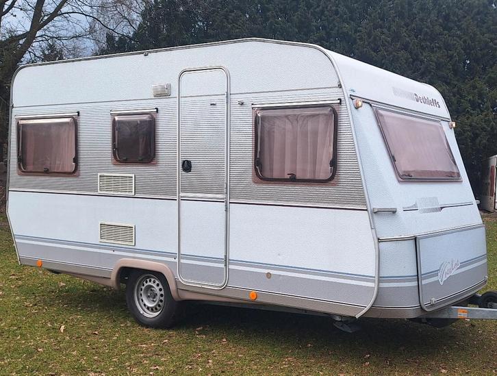 Dethleffs new line, Caravans en Kamperen, Caravans, Particulier, tot en met 4, 750 - 1000 kg, Rondzit, Dethleffs, Disselslot, Ophalen
