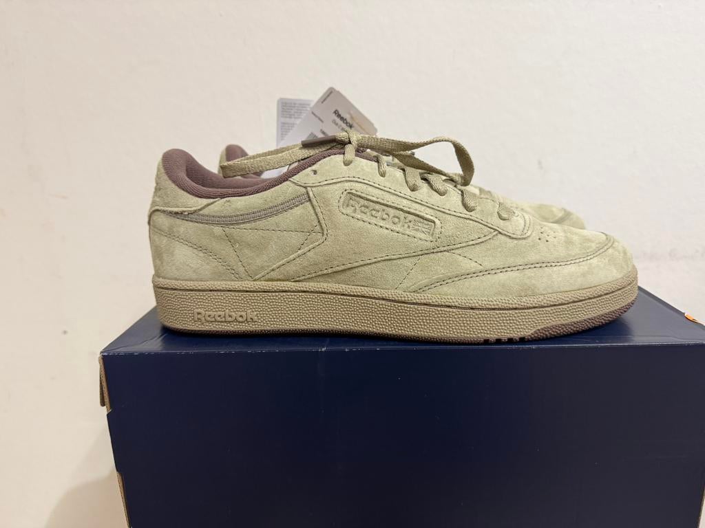 Te koop nieuwe Reebok Club C 85 beige Brown, Kleding | Heren, Schoenen, Postlaan 3, Overige kleuren, Nieuw, Ophalen of Verzenden