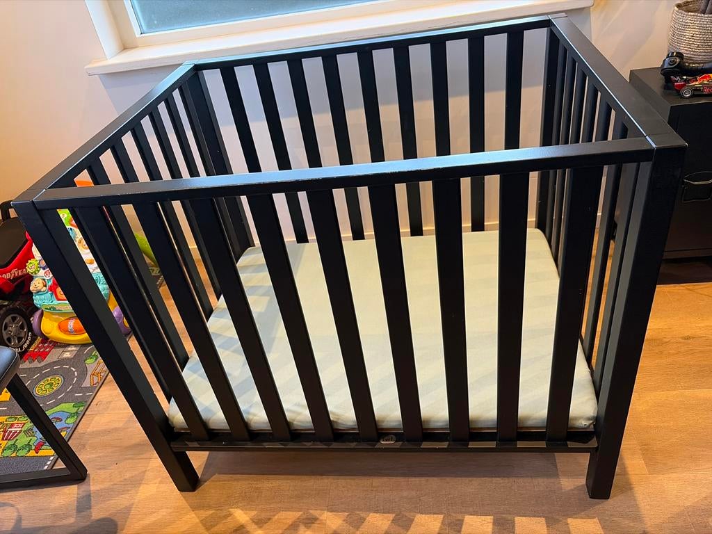 Box incl matras en 2 boxkleden, Kinderen en Baby's, Boxen, Ophalen, Gebruikt, Vierkant, In hoogte verstelbaar