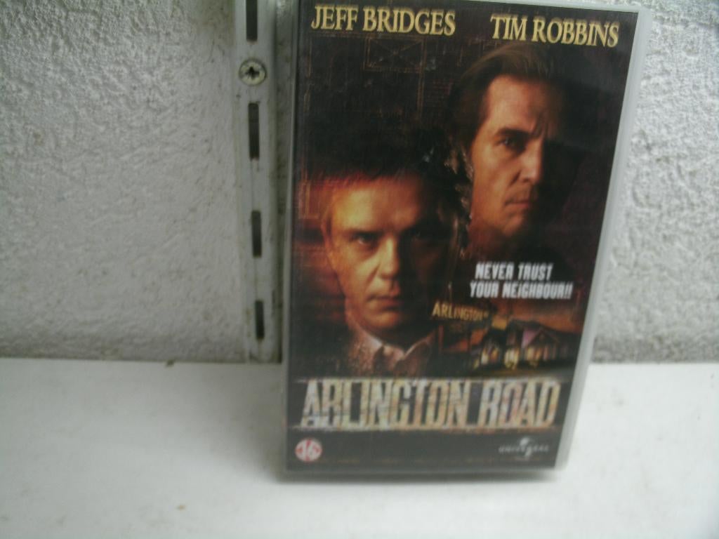 vhs 209b arlington road, Vanaf 16 jaar, Ophalen of Verzenden, Zo goed als nieuw, Actie en Avontuur