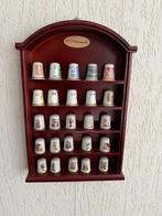 Verzameling vingerhoedjes met houten display hummel, Ophalen, Gebruikt