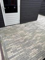 Gebruikte betonnen klinkers voor terras of oprit, Ophalen, Gebruikt, Klinkers, 10 m² of meer