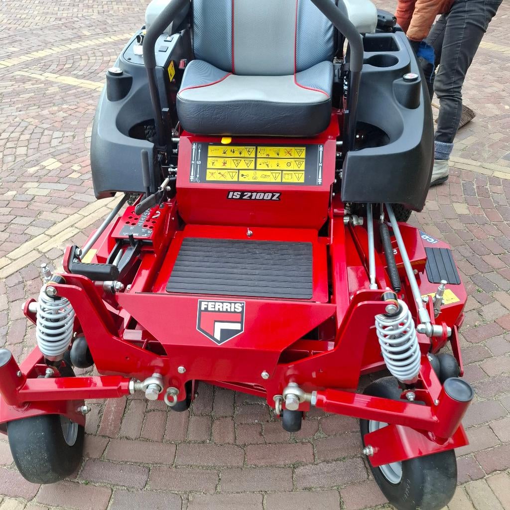 Ferris IS2100Z Zero Turn Maaier 2017-177 uur-nieuwstaat, Ophalen, Ferris, Mulchfunctie, Zo goed als nieuw