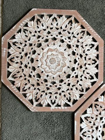Wand ornament houtsnijwerk 61x61 beschikbaar voor biedingen
