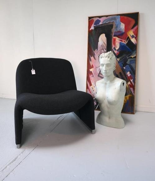 Alky fauteuil van Giancarlo Piretti – Italiaans designicoon, Huis en Inrichting, Fauteuils, Gebruikt, Metaal, Stof, 50 tot 75 cm