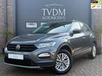 Volkswagen T-Roc 1.5 TSI Style Navi, Carplay, Adaptive Cruis, Stof, Zwart, 4 cilinders, 150 pk