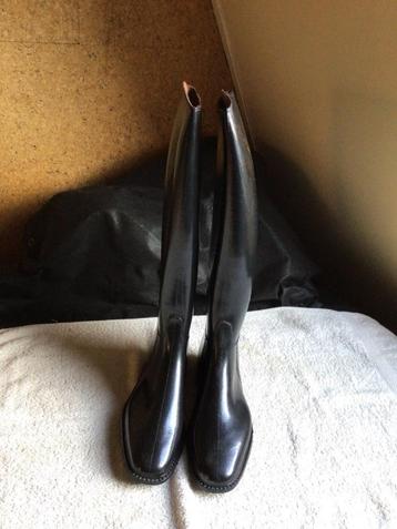 Paardrijlaarzen. Voor de smalle voeten. Zie omschrijving. beschikbaar voor biedingen