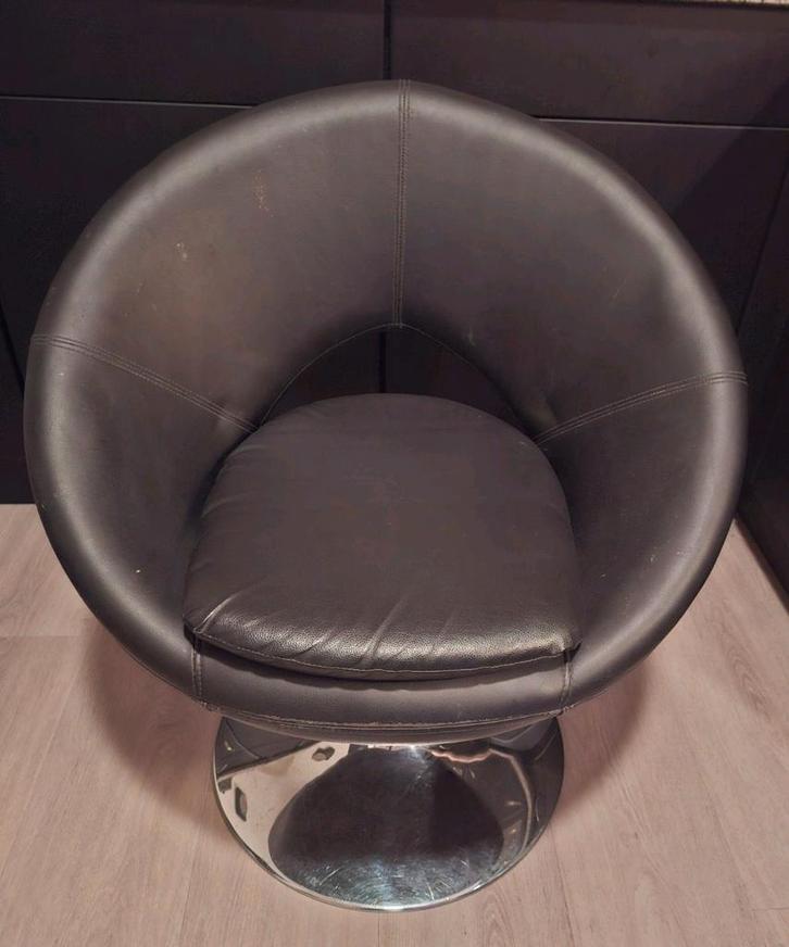 Design draai- kuipstoel, Huis en Inrichting, Stoelen, Gebruikt, Eén, Wit, Ophalen of Verzenden