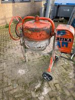 Betonmolen gebruikt, Ophalen, Gebruikt