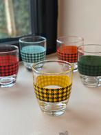 Vintage shotglaasjes, glas jaren 60, Verzamelen, Glas en Borrelglaasjes, Ophalen of Verzenden, Zo goed als nieuw, Borrel- of Shotglas