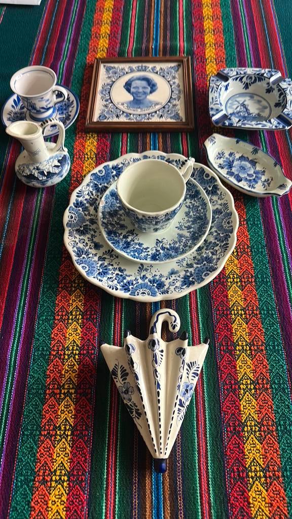 Delfts Blauw Collectie met Beatrix Tegel, Antiek en Kunst, Antiek | Keramiek en Aardewerk, Ophalen