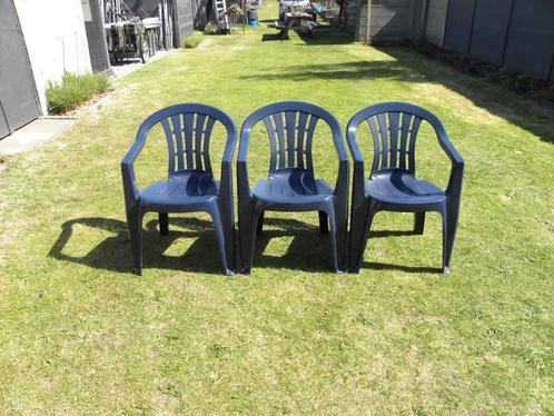 igst 12 x Jardin tuin stoel stapelbaar blauw zie eigen fotos, Tuin en Terras, Tuinstoelen, Zo goed als nieuw, Kunststof, Stapelbaar