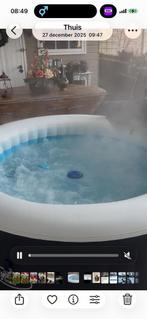Heerlijke Jacuzzi voor Ontspanning!, Tuin en Terras, Bubbelbaden en Hottubs, Ophalen, Gebruikt, Afdekzeil, Opblaasbaar