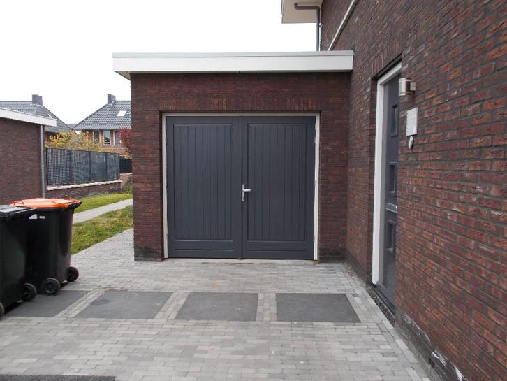 HNS Classic Geisoleerde garagedeuren 60mm dik., Doe-het-zelf en Verbouw, Deuren en Horren, Nieuw, Garagedeur, 215 cm of meer, 120 cm of meer