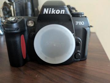 Nikon F80 nieuwstaat beschikbaar voor biedingen