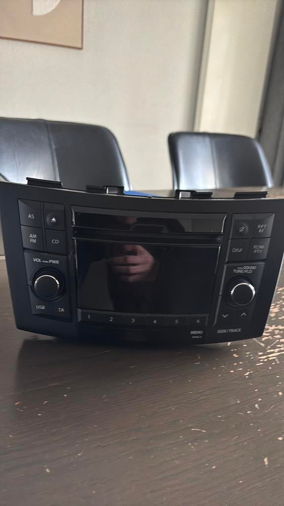 Autoradio suzuki swift 2015, Auto diversen, Ophalen of Verzenden, Zo goed als nieuw