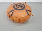 Vintage Oosterse Ibiza poef bruin leer voetenbank leren otto, Huis en Inrichting, Banken | Voetenbanken en Poefen, Minder dan 50 cm