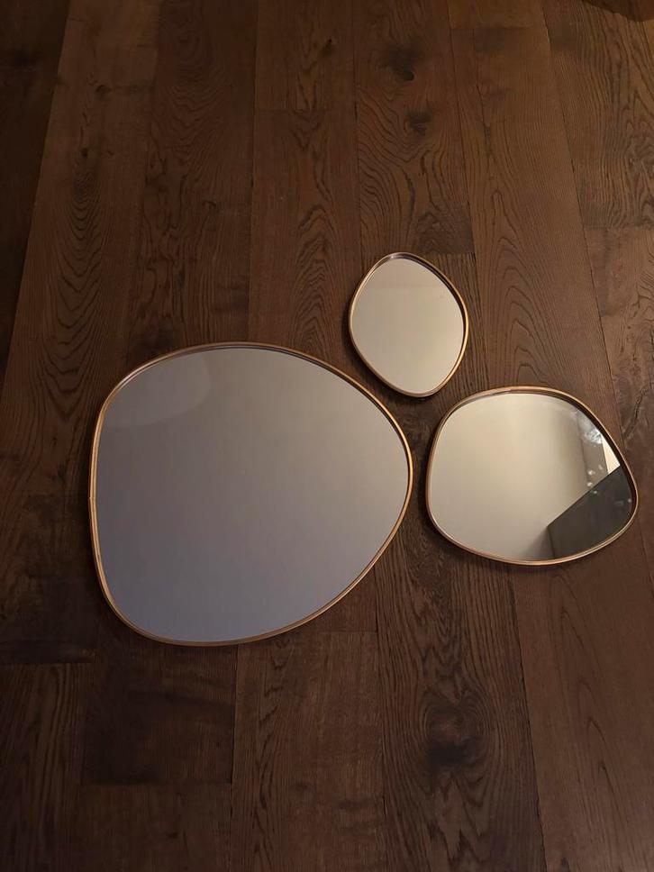 Organische spiegels met bronzen lijst, Huis en Inrichting, Woonaccessoires | Spiegels, Zo goed als nieuw, 75 tot 100 cm, Minder dan 100 cm