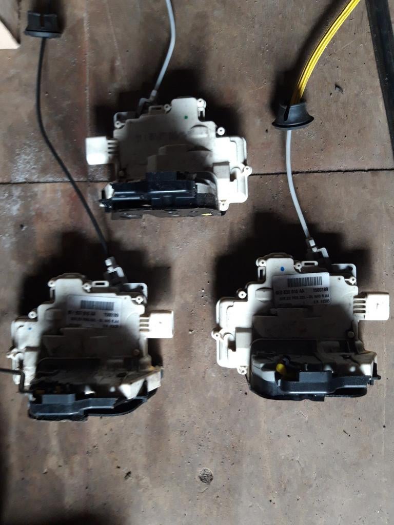Audi A4 A3 B7 deurslot (linksvoor - rechtsvoor), Ophalen, Gebruikt, Audi