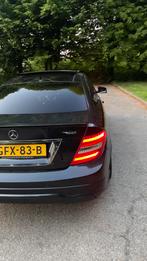 Mercedes-Benz C220 full option 230pk, Auto's, Mercedes-Benz, Automaat, Achterwielaandrijving, 1800 kg, 4 cilinders