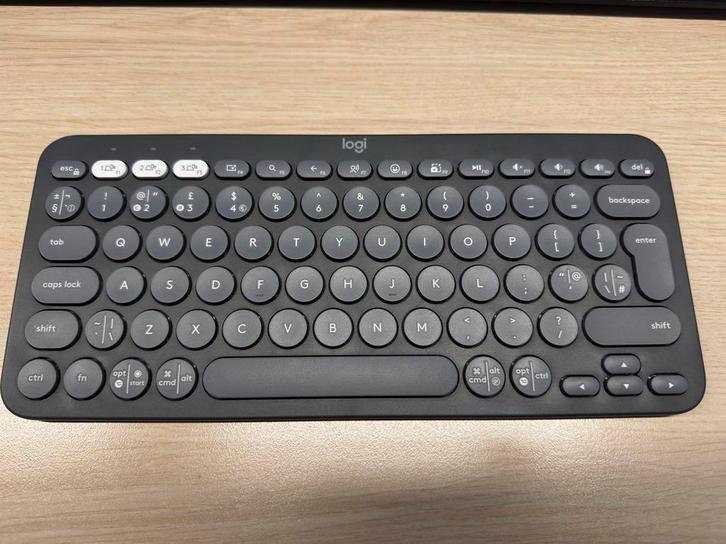Logitech K380 toetsenbord, Computers en Software, Toetsenborden, Nieuw, Ophalen of Verzenden