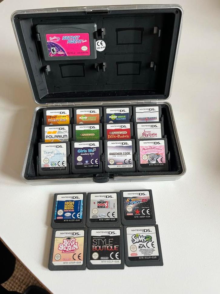 Nintendo DS Spellen Collectie met Case, Spelcomputers en Games, Games | Overige, Gebruikt, Avontuur en Actie, 1 speler, Vanaf 3 jaar
