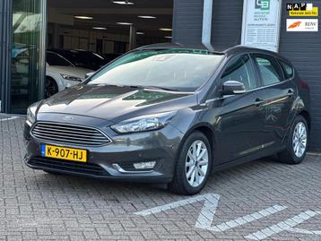 Ford Focus 1.0 Titanium/NAVI/6-BAK/PDC/AIRCO/5-DRS/NETTE STA beschikbaar voor biedingen