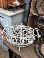 Brocante gietijzeren schaal met deksel jardinière, Antiek en Kunst, Ophalen of Verzenden