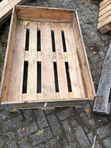 pallet randen, palletranden, stapel randen beschikbaar voor biedingen