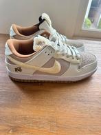 Nike dunk year of the bunny maat 40, Verzenden, Zo goed als nieuw