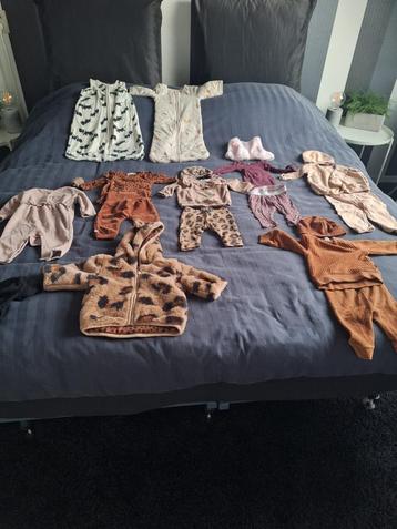 Babykleertjes maat 56 – complete set voor meisjes beschikbaar voor biedingen