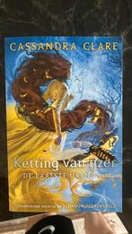 Cassandra Clare - Ketting van ijzer, Ophalen of Verzenden, Zo goed als nieuw, Cassandra Clare
