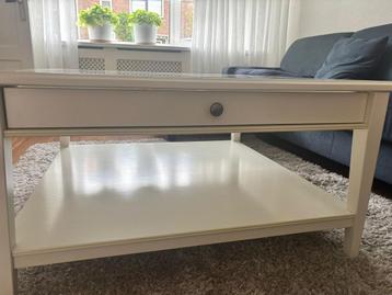 Salontafel beschikbaar voor biedingen