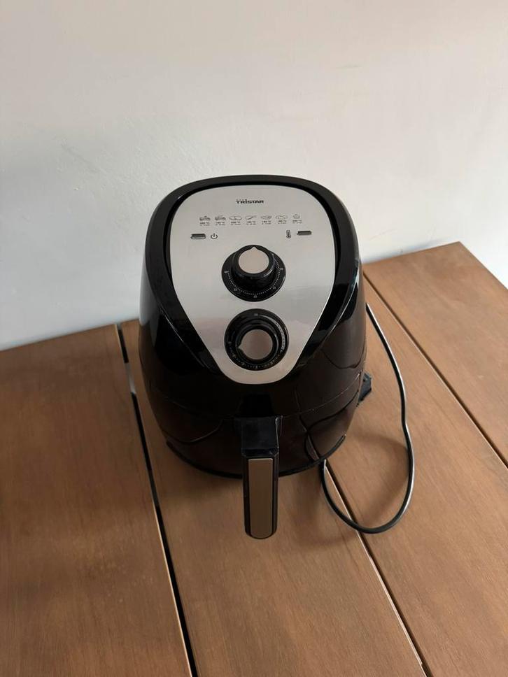 Tristar FR-6994 Crispy Fryer XXL Hetelucht Friteuse 4,5L, Witgoed en Apparatuur, Airfryers, Zo goed als nieuw, Airfryer XXL, 1500 gram of meer