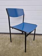 81 stuks Gijs van der Sluis Vintage stoelen hout blauw retro, Ophalen of Verzenden, Zo goed als nieuw, Hout, Vijf, Zes of meer stoelen