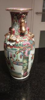 "Chinese" vaas, Antiek en Kunst, Antiek | Vazen, Ophalen of Verzenden