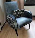 Nieuw gestoffeerde vintage fauteuil, Stof, 75 tot 100 cm, Zo goed als nieuw, 50 tot 75 cm